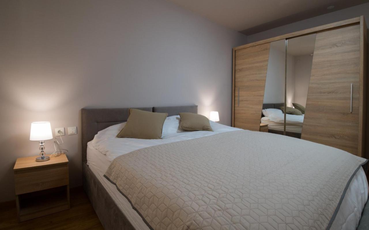 Brand New Aparment With Sea View & Swimming Pool At Ciovo - Villa Fiorentini Трогір Екстер'єр фото