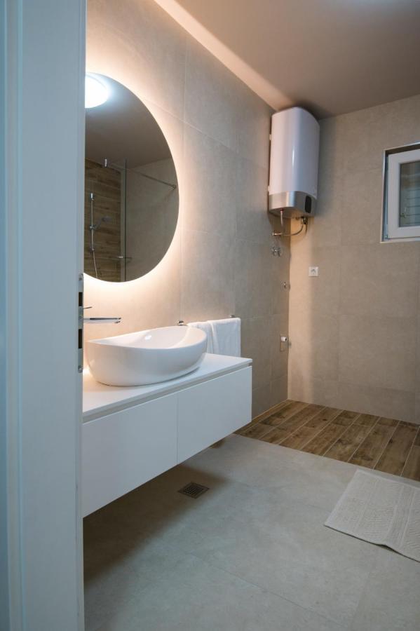 Brand New Aparment With Sea View & Swimming Pool At Ciovo - Villa Fiorentini Трогір Екстер'єр фото